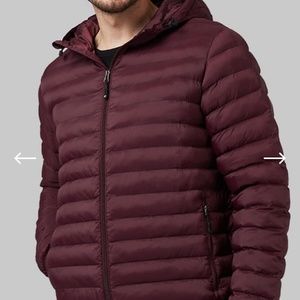 MEN'S LIGHTWEIGHT POLY-FILL PACKABLE JACKET Medium Shiraz